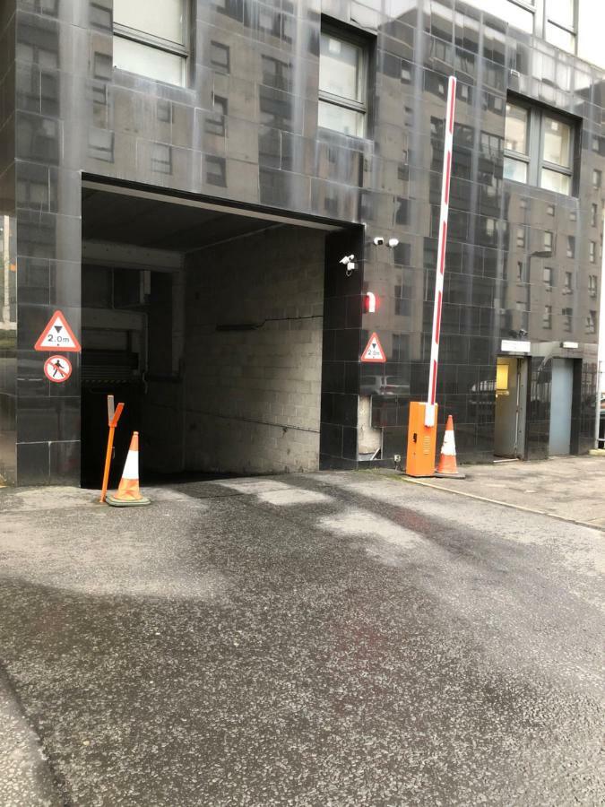 Wallace Hide Out Glasgow Ngoại thất bức ảnh