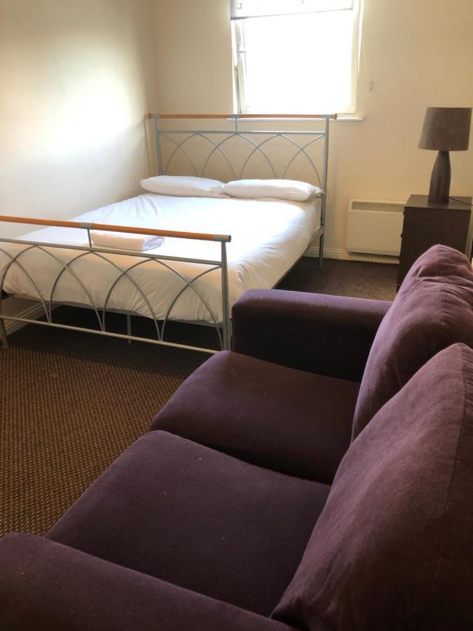 Wallace Hide Out Glasgow Ngoại thất bức ảnh