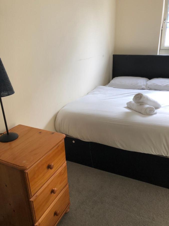 Wallace Hide Out Glasgow Ngoại thất bức ảnh