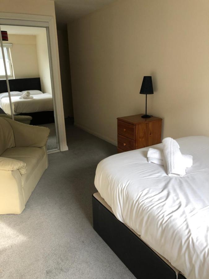 Wallace Hide Out Glasgow Ngoại thất bức ảnh