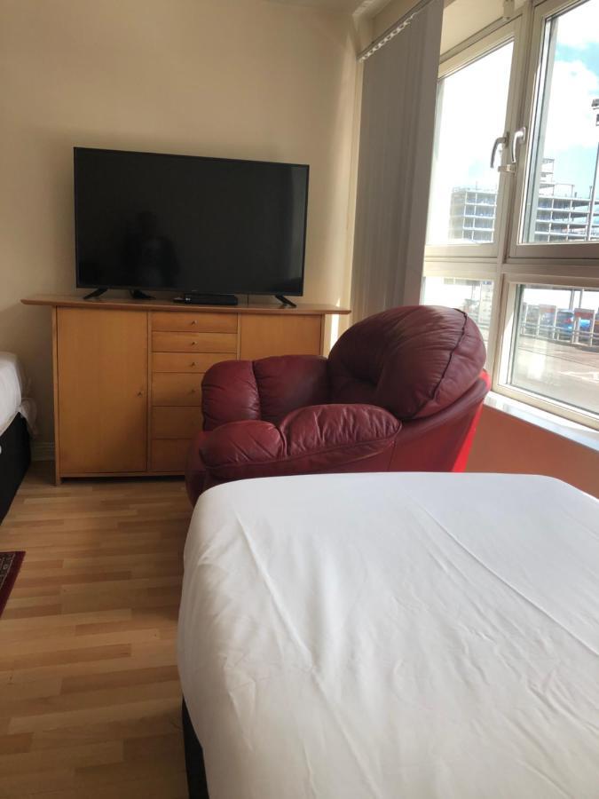 Wallace Hide Out Glasgow Ngoại thất bức ảnh